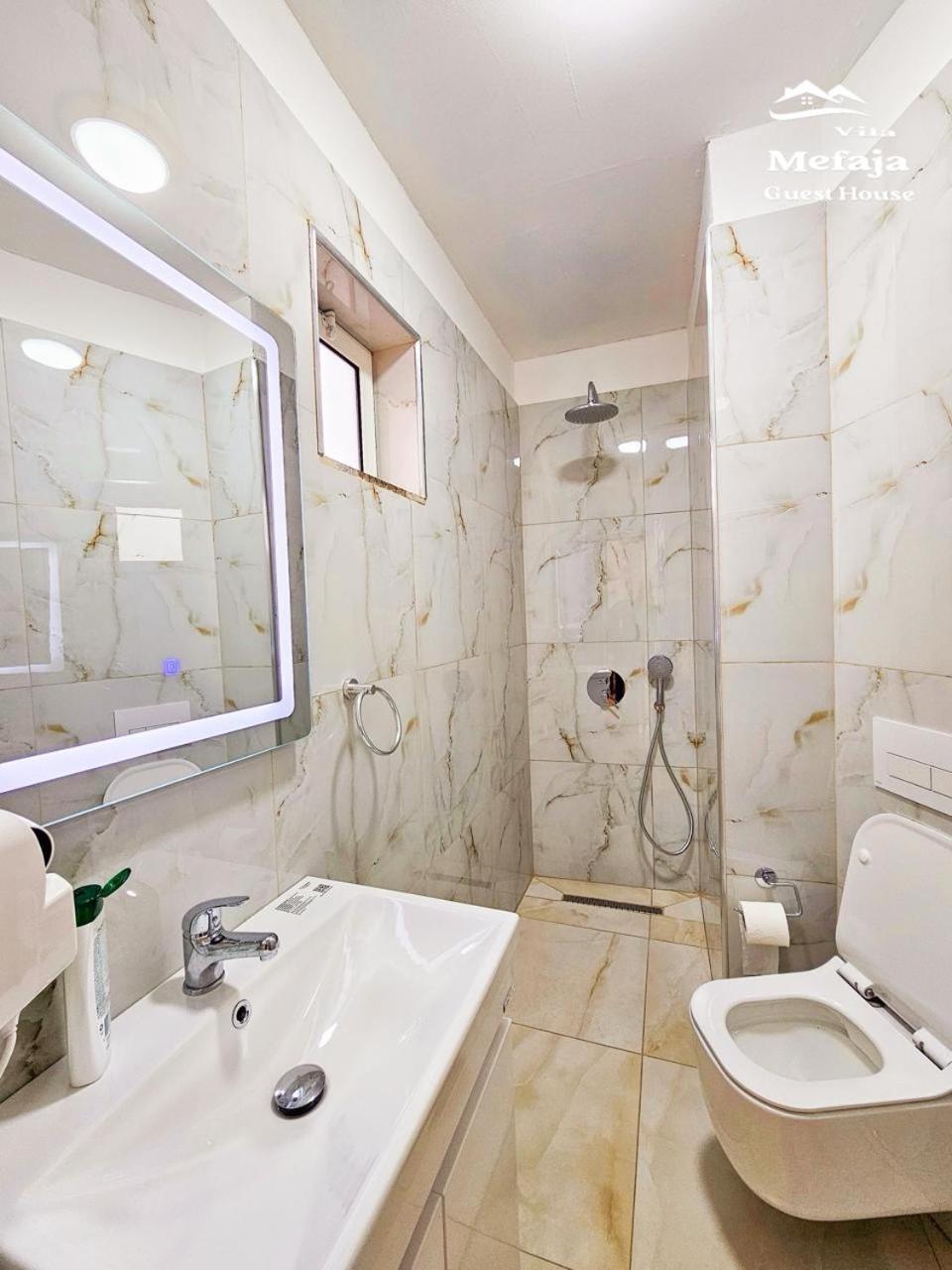 Villa Mefaja Kruje Luaran gambar